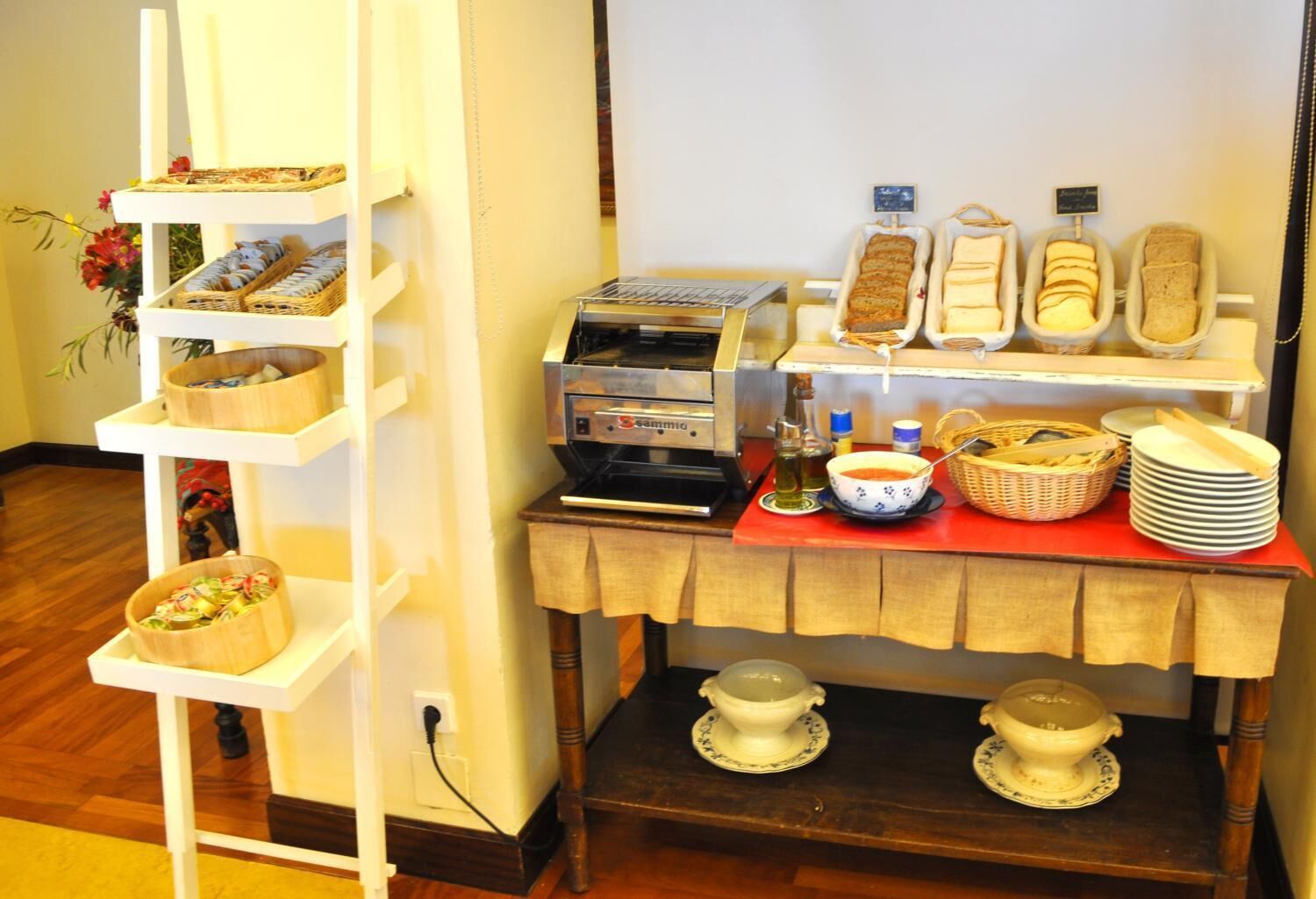 Desayuno estilo bufé