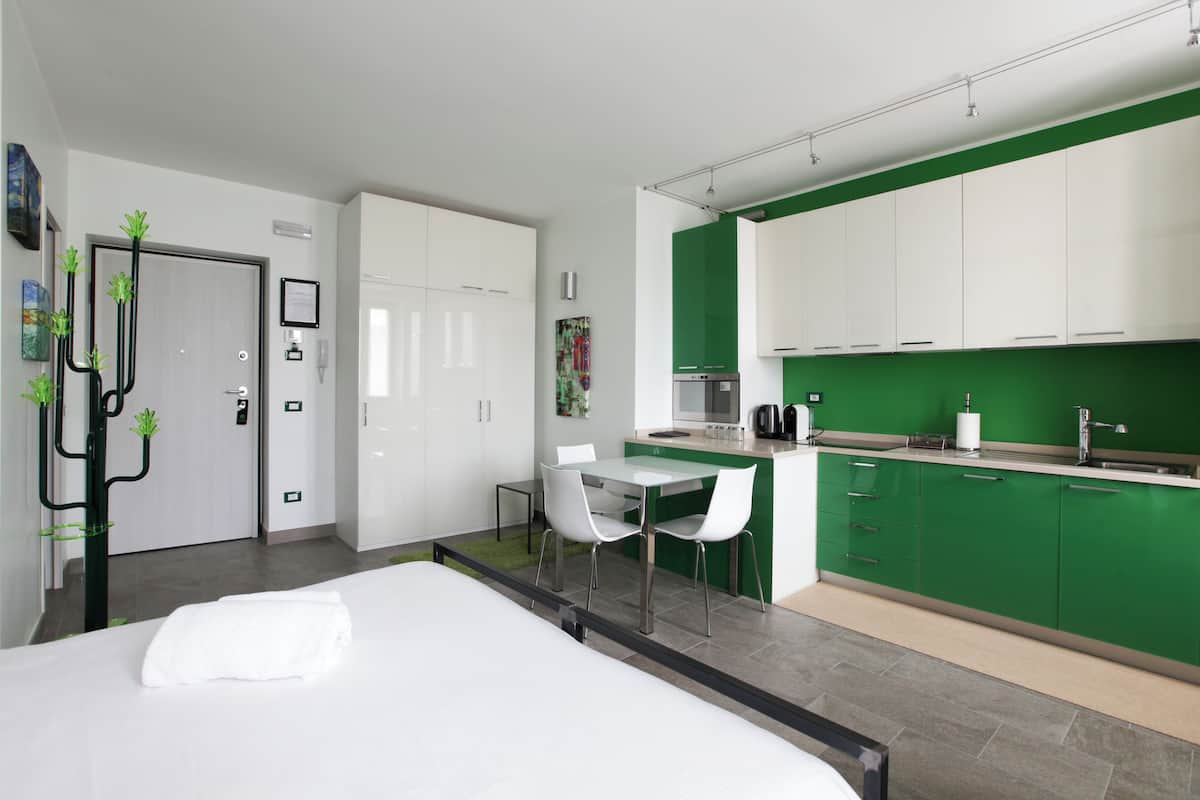 Studio | 1 bedroom, minibar, in-room safe, individually decorated
