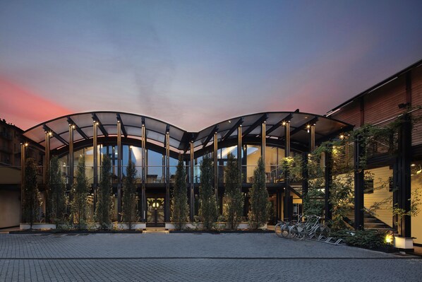 Front of property - Versoverde Alzaia Naviglio Grande (Milan)