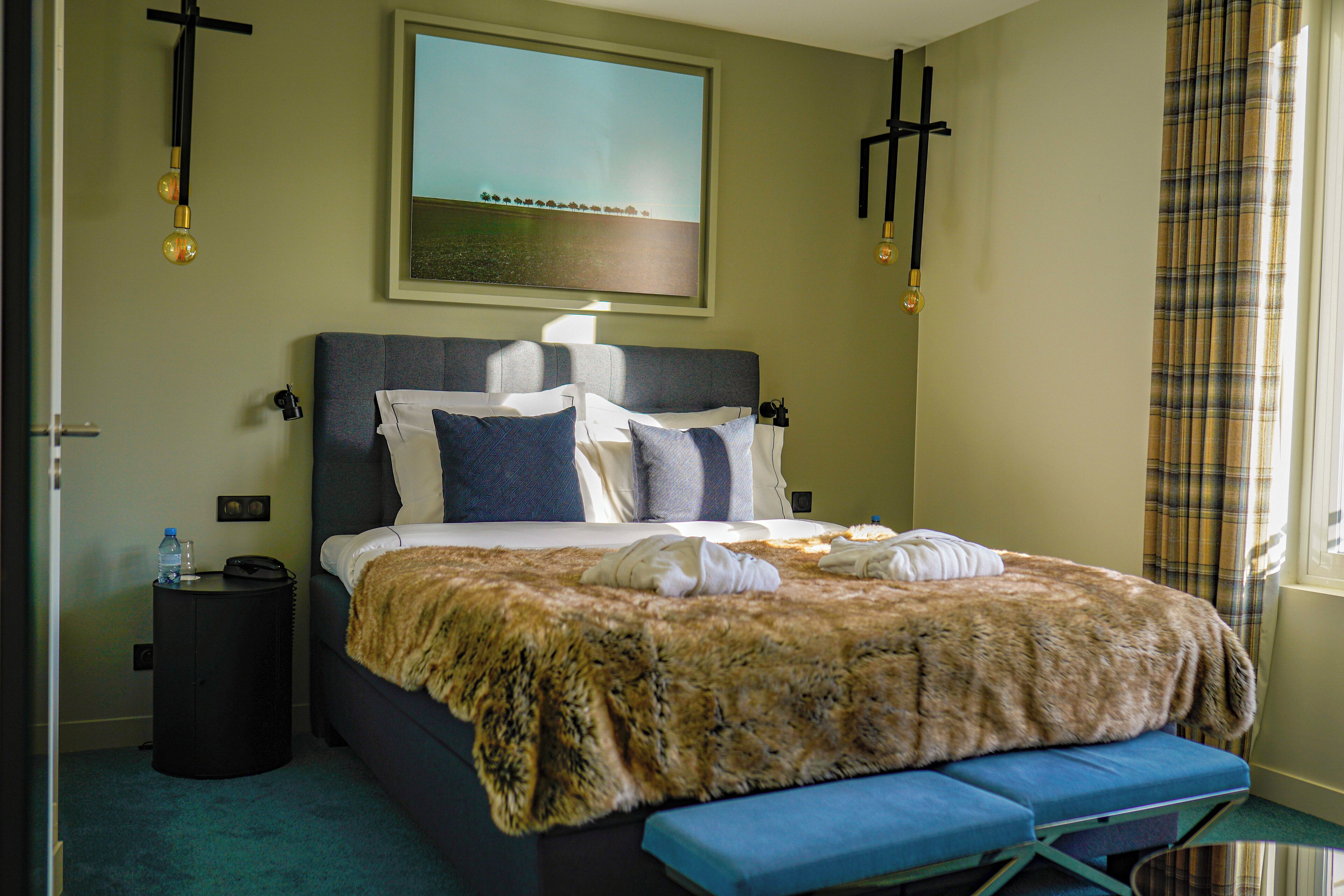 superior room | premium bedding, in-room safe, desk, soundproofing