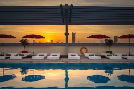 Park Inn by Radisson Dubai Motor City - Image 28