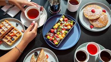 Daily buffet breakfast (AED 90 per person)