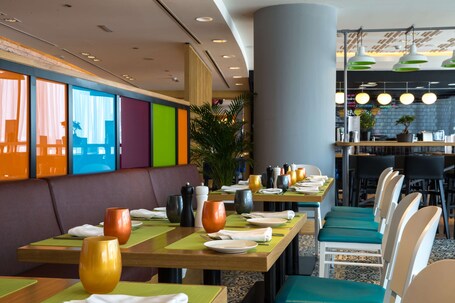 Park Inn by Radisson Dubai Motor City - Image 48