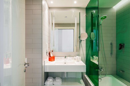 Park Inn by Radisson Dubai Motor City - Image 54