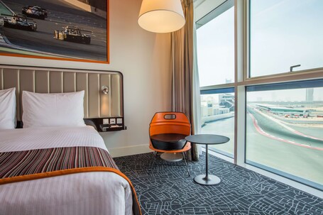Park Inn by Radisson Dubai Motor City - Image 40