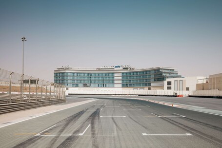 Park Inn by Radisson Dubai Motor City - Image 10