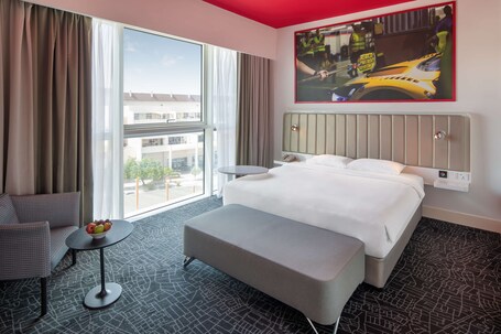 Park Inn by Radisson Dubai Motor City - Image 37