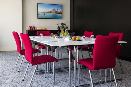 Park Inn by Radisson Dubai Motor City - Image 56