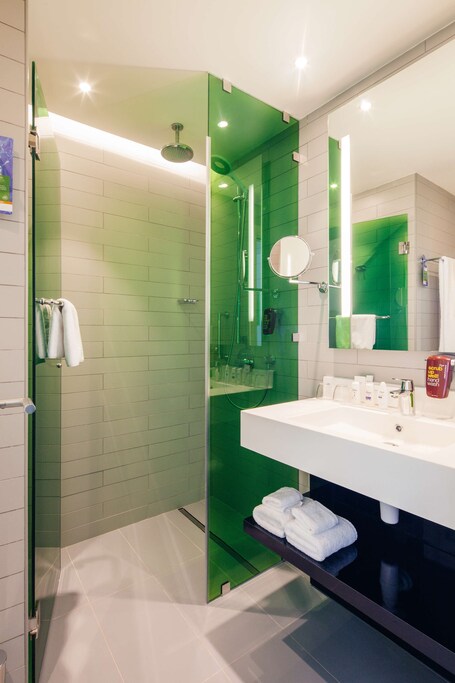 Park Inn by Radisson Dubai Motor City - Image 52