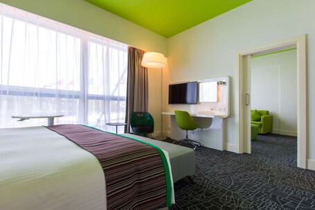 Park Inn by Radisson Dubai Motor City - Image 80