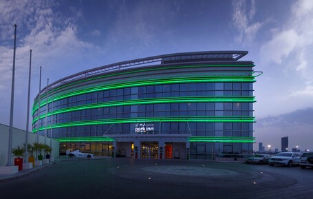 Park Inn by Radisson Dubai Motor City - Image 91