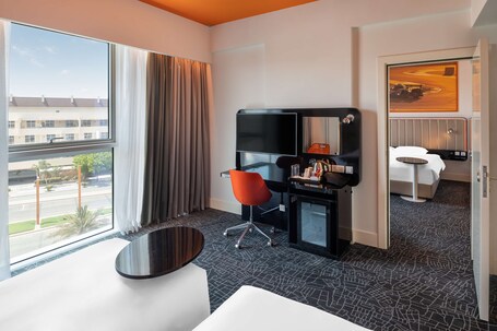 Park Inn by Radisson Dubai Motor City - Image 73