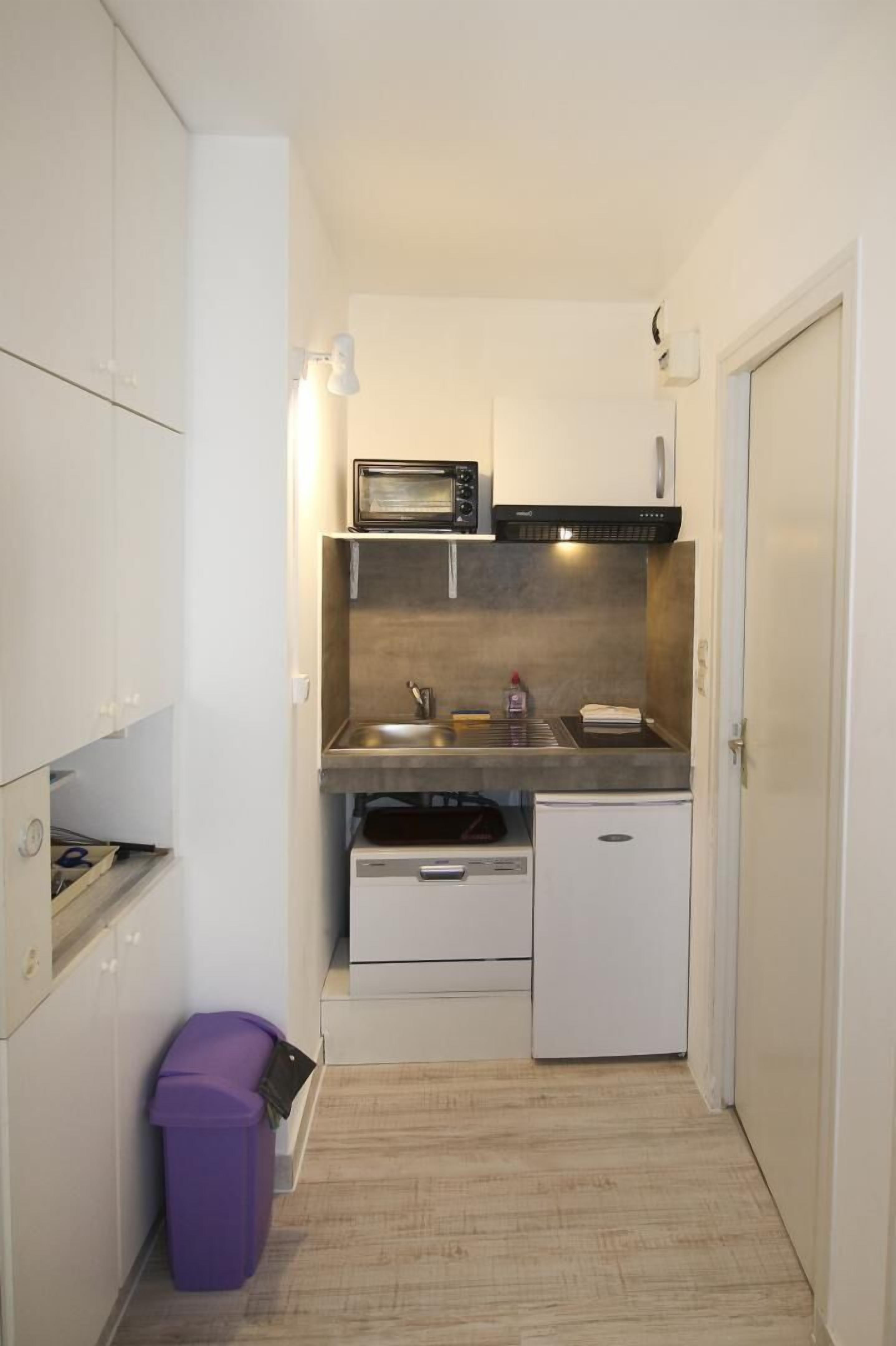 comfort studio, ensuite (appart-hotel (iris)) | private kitchenette | espresso maker, coffee/tea maker, electric kettle, high chair