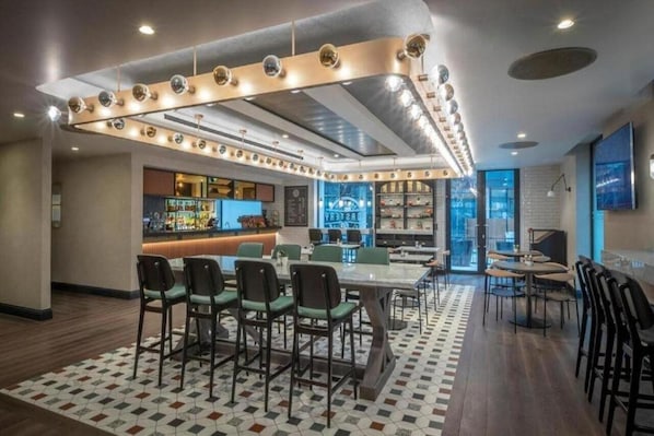 Bar (on property) - Hotel Indigo London - Aldgate (London)