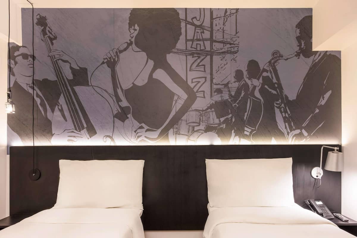 Chambre Standard, 2 lits une place