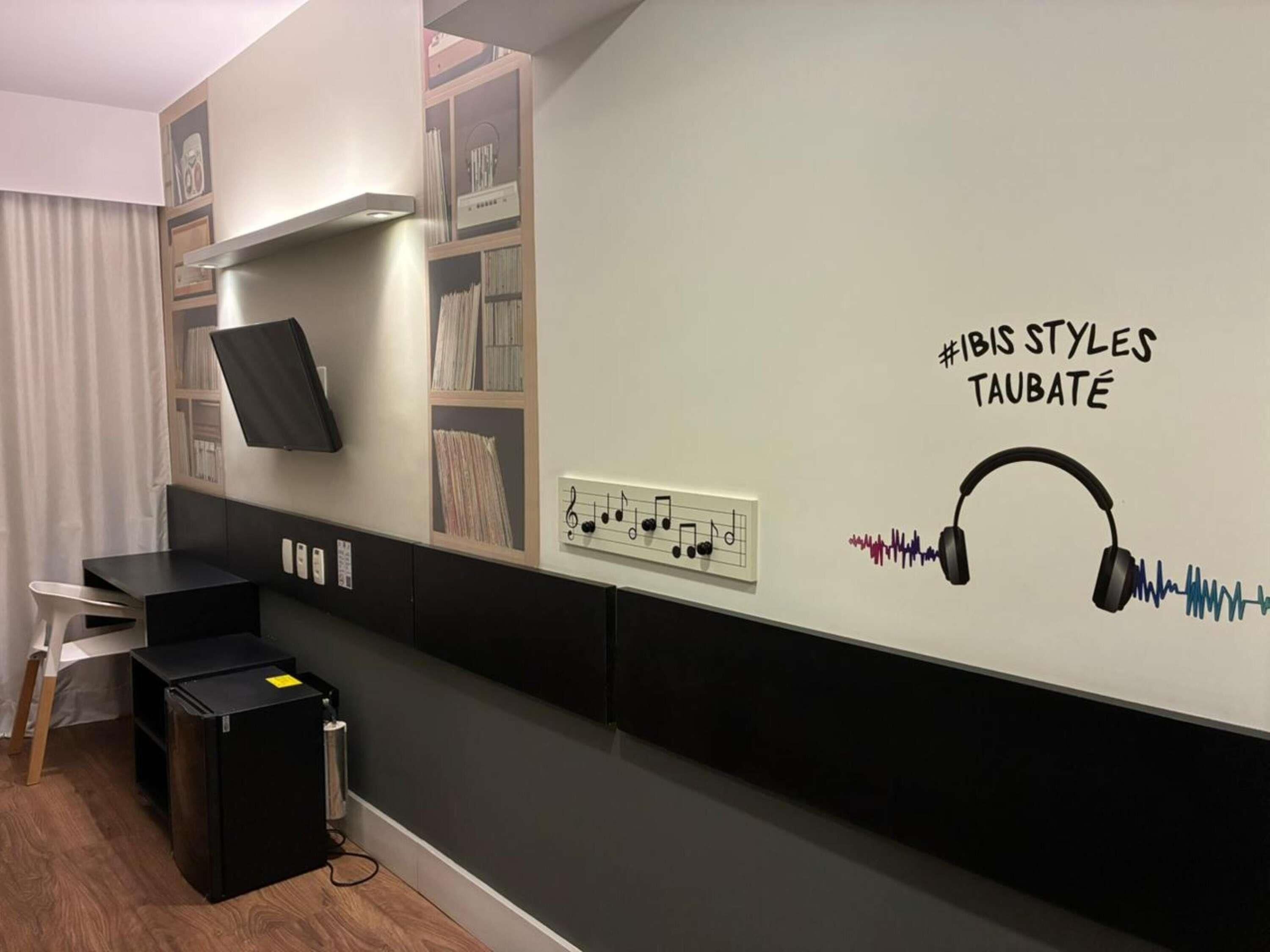 Chambre, 2 lits une place, accessible aux personnes à mobilité réduite (Accessible)