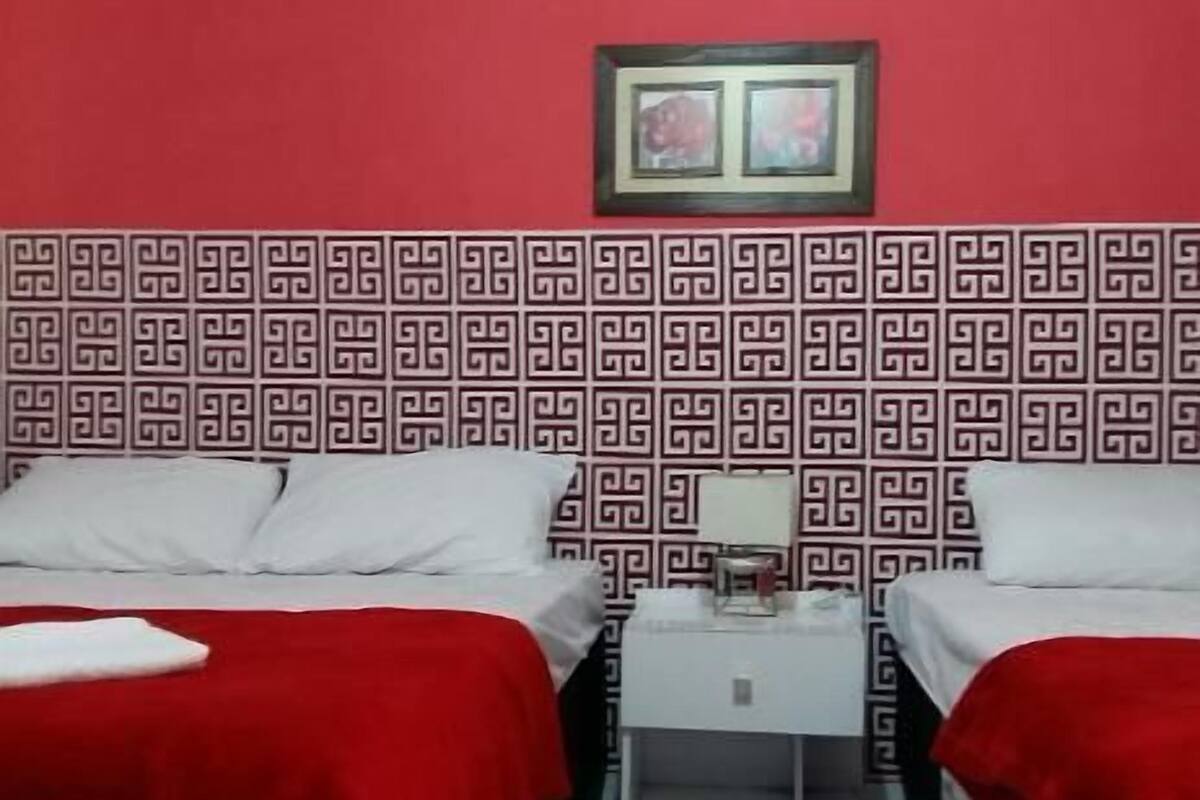 Quarto Familia Quintuplo | Cortinas opacas y wifi gratis