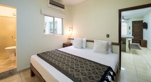 Caja de seguridad en la habitación, escritorio y wifi gratis 