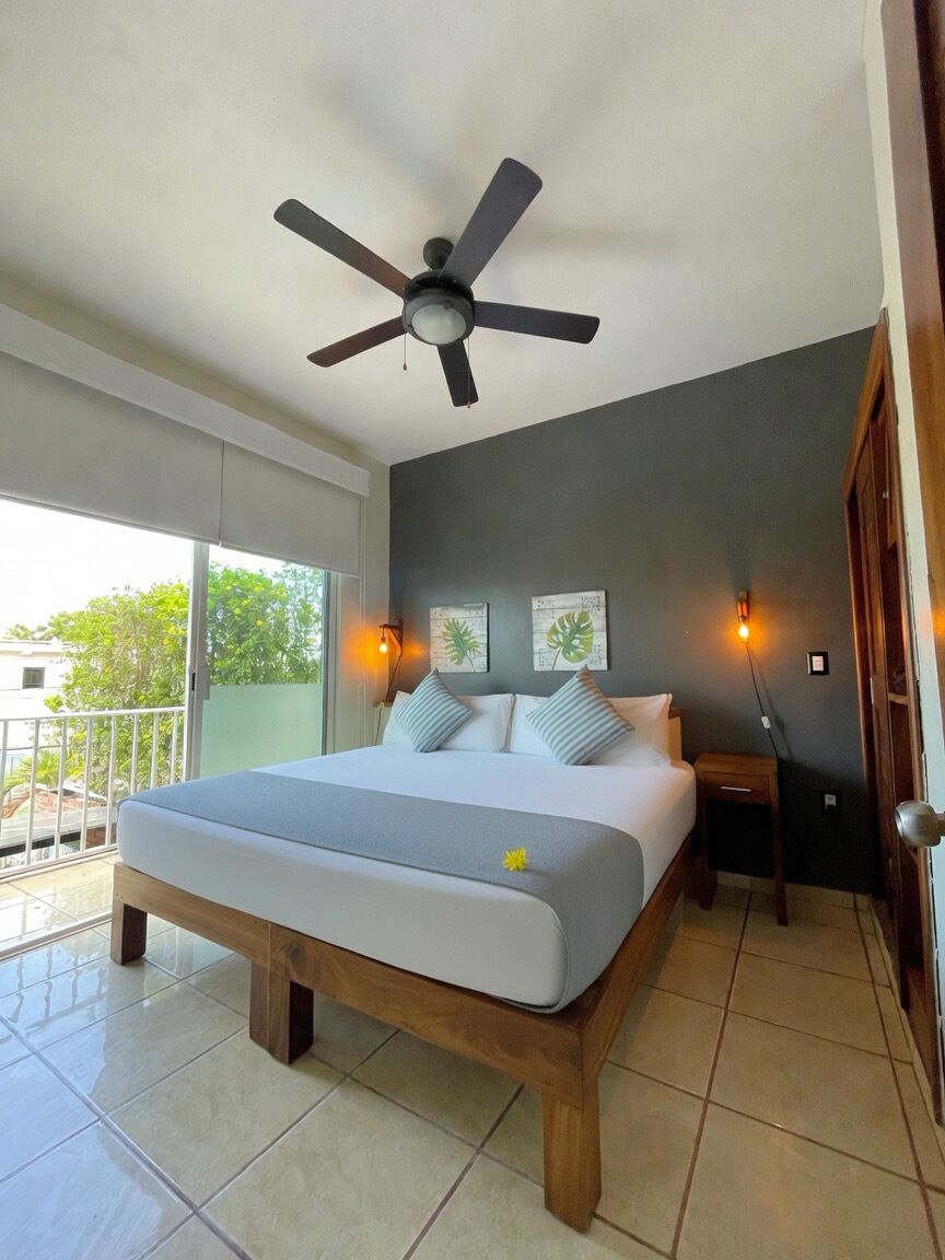 ดีลักซ์อพาร์ทเมนท์, 1 ห้องนอน, ห้องครัว | ตู้นิรภัยในห้องพัก, โต๊ะทำงาน, Wi-Fi ฟรี