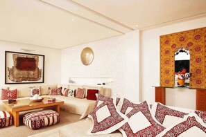 Maison Design, 5 chambres, salle de bains privée | Coin séjour