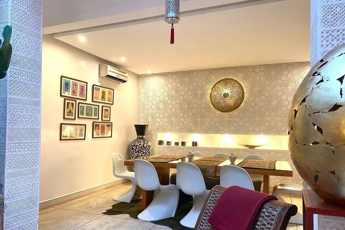 6 bedrooms, premium bedding, in-room safe, blackout drapes