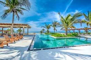 3 outdoor pools, pool umbrellas, sun loungers