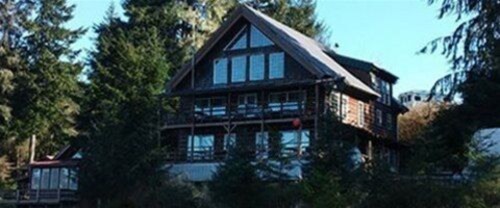 Alaska's Bed, Breakfast and Canoe