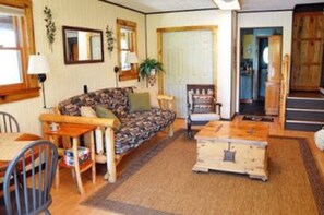 Lobby - The Guesthouse (Limestone)