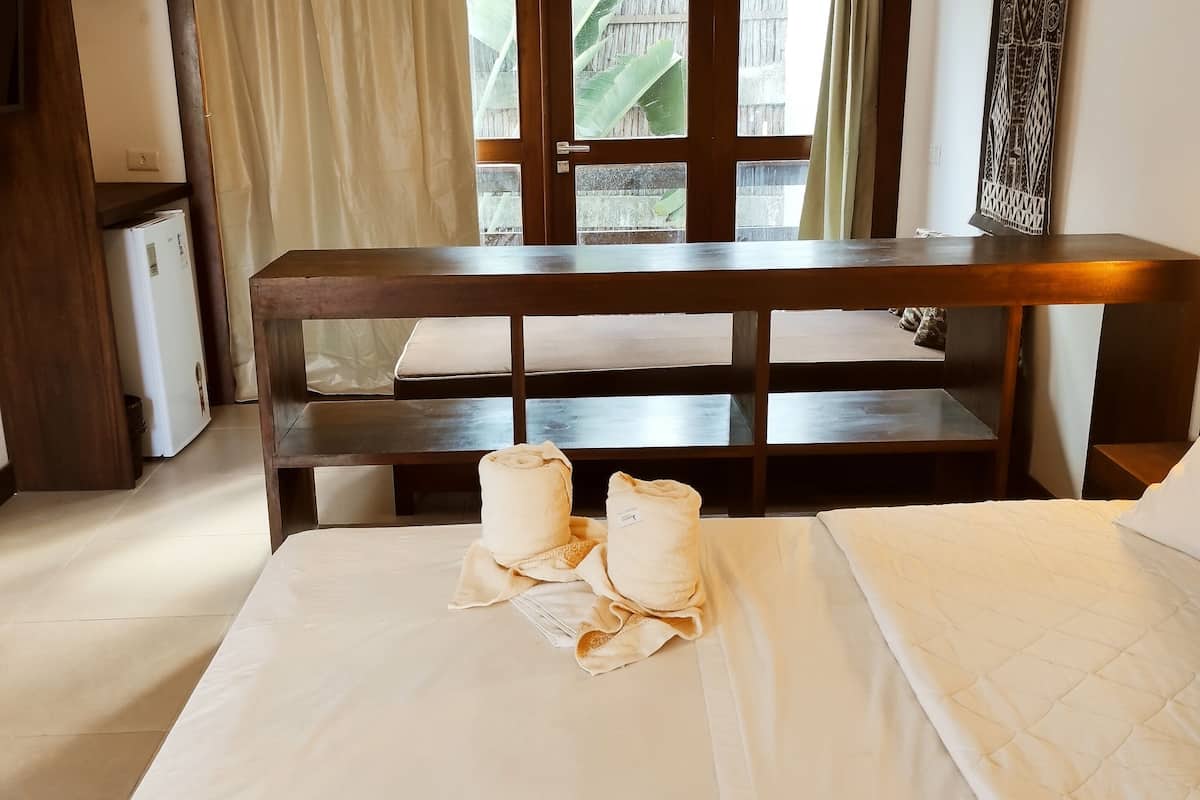 superior triple room | 1 bedroom, minibar, in-room safe, individually decorated