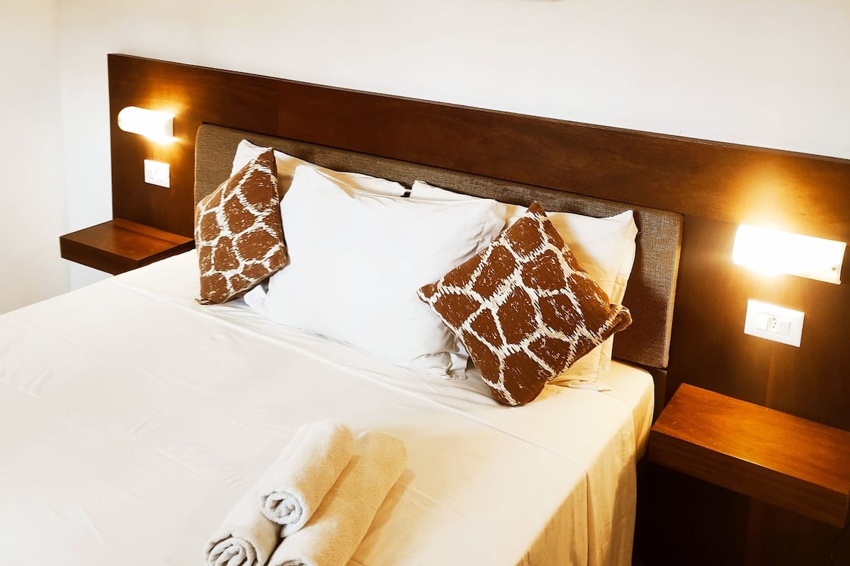 suite queen | 1 bedroom, minibar, in-room safe, individually decorated