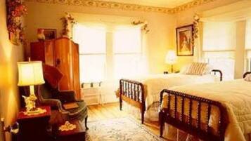 Room, Private Bathroom (The Blue Room) | Iron/ironing board, free wired Internet