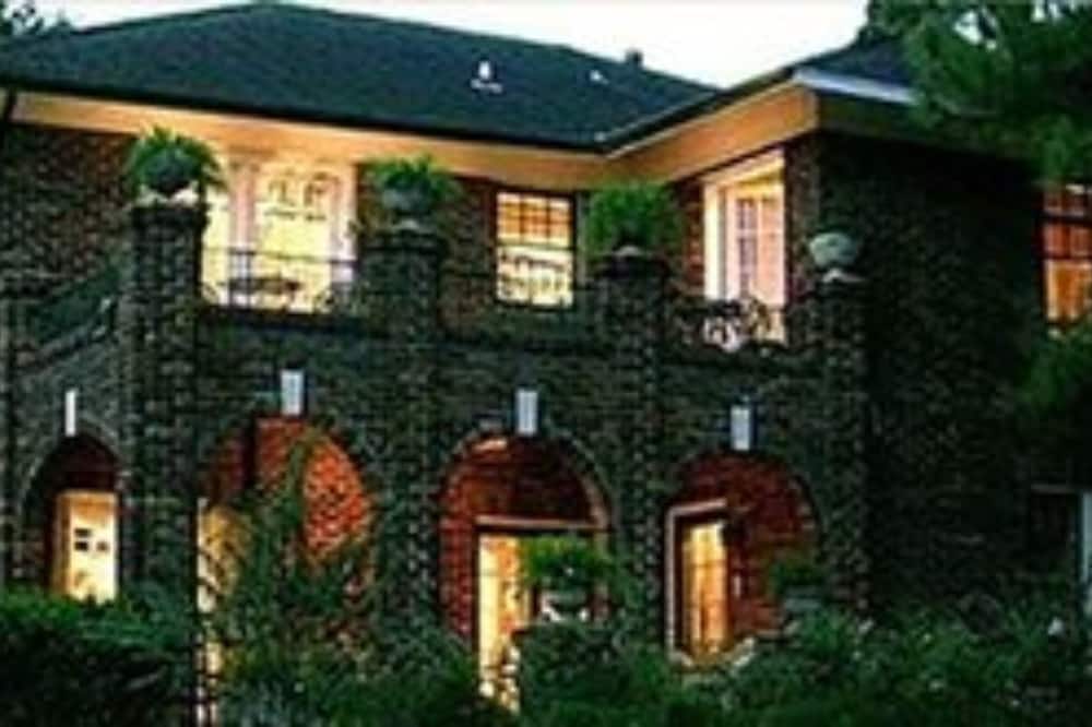 Far View - A Bed & Breakfast Estate - Quarry, TX