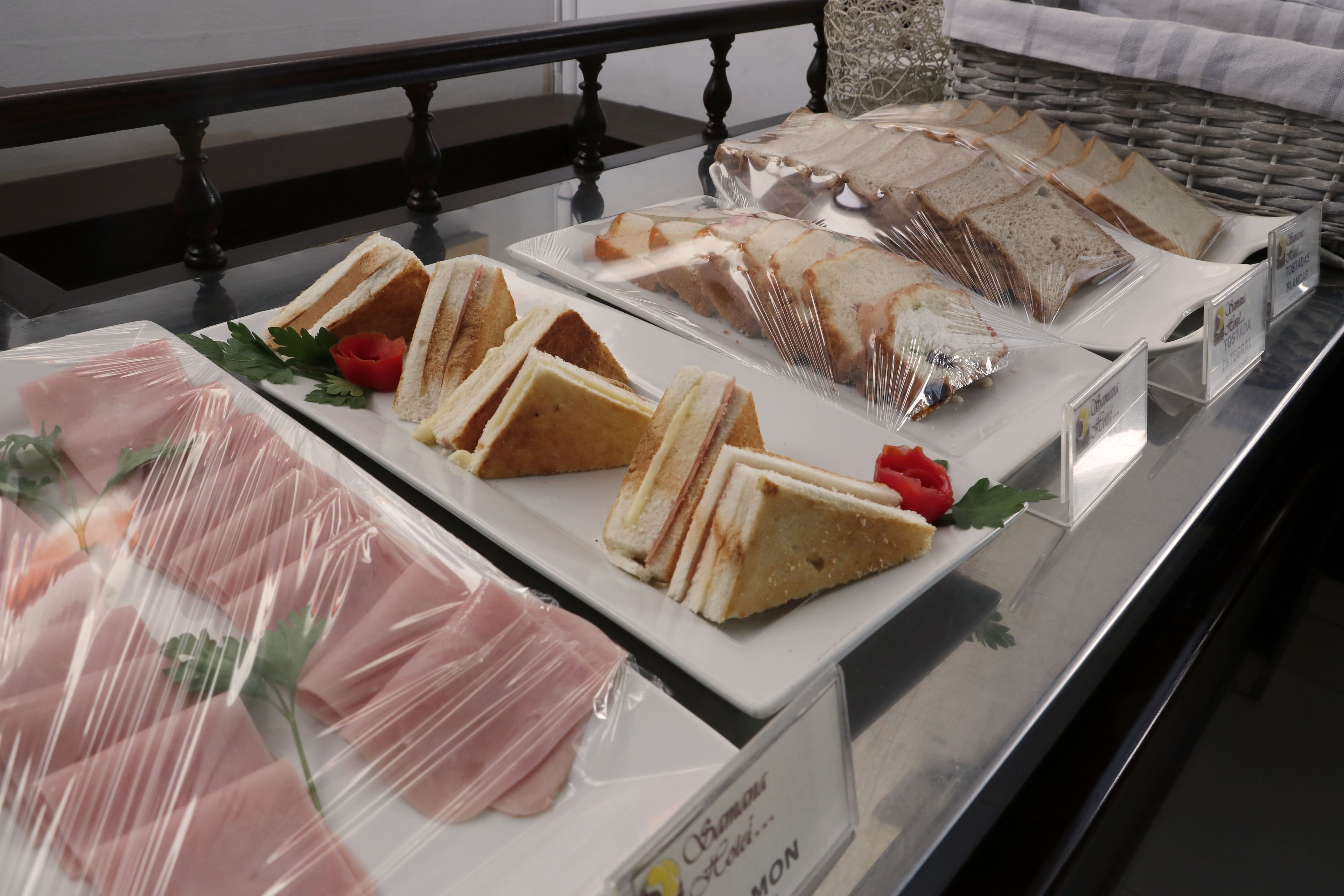 breakfast, lunch, dinner served; local cuisine