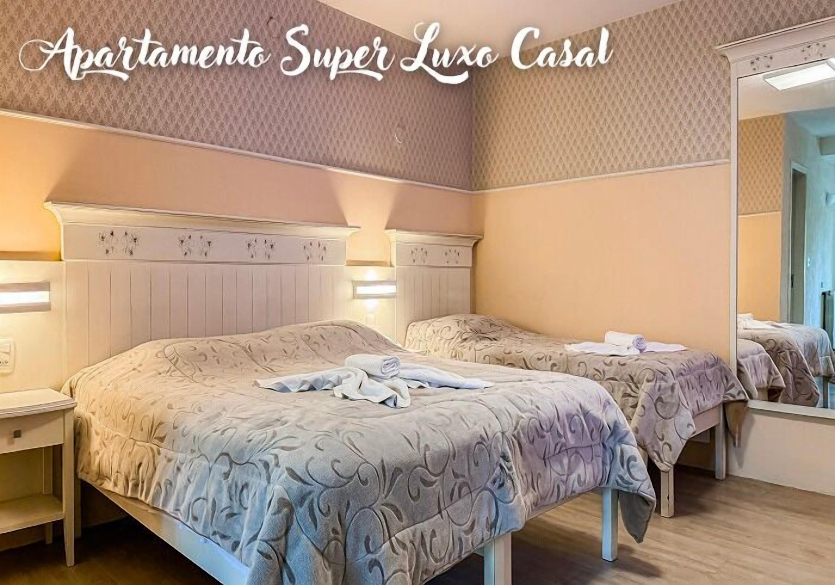 Quarto casal ou duplo superluxo | Escrivaninha, Wi-Fi de cortesia, roupa de cama