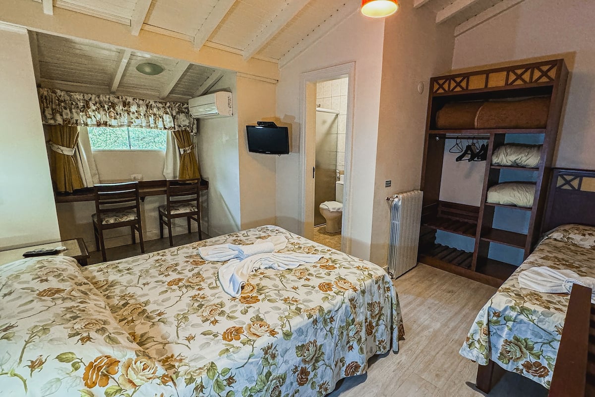 Desk, free WiFi, bed sheets