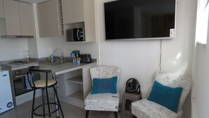 Apartment | Living area | 42-inch flat-screen TV with cable channels, TV