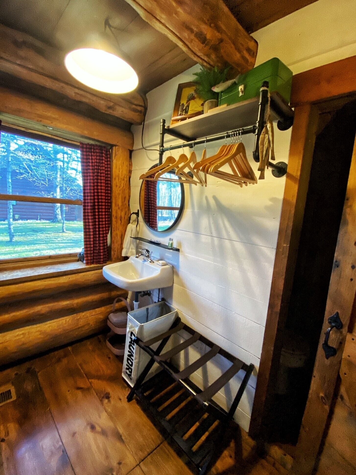 cabin, 3 bedrooms, patio | bed sheets