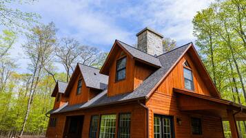 Baita familiare, 3 camere da letto | Wi-Fi gratuito, lenzuola