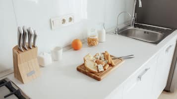 Fridge, microwave, stovetop, electric kettle