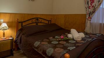 Standard Cottage, 2 Bedrooms, Kitchen | In-room safe, iron/ironing board, free cribs/infant beds, free WiFi