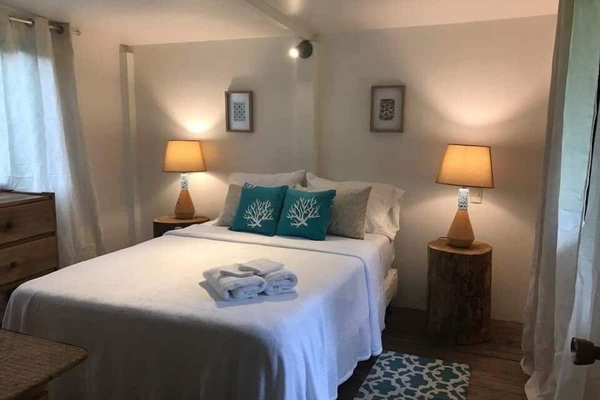 Egyptian cotton sheets, premium bedding, in-room safe