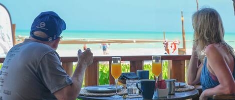 Petit déjeuner et brunch servis sur place