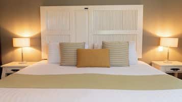 Phòng Suite Deluxe, 1 giường cỡ king | Bộ đồ giường cao cấp, két bảo mật tại phòng, bàn