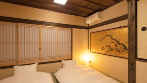 独立别墅 (Private Machiya Townhouse) | 3 多间卧室、客房内保险箱、熨斗/熨衣板、免费 WiFi