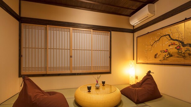 独立别墅 (Private Machiya Townhouse) | 3 多间卧室、客房内保险箱、熨斗/熨衣板、免费 WiFi