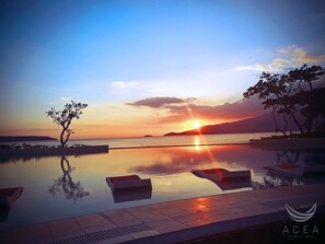 Infinity-pool