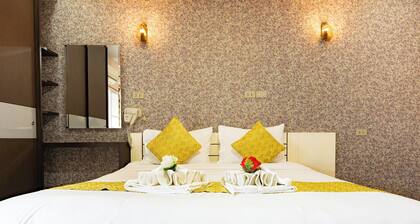 Gold Airport Suites