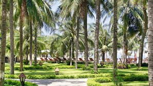 Garden - Golden Peak Resort & Spa Phan Thiet (Tien Thanh)