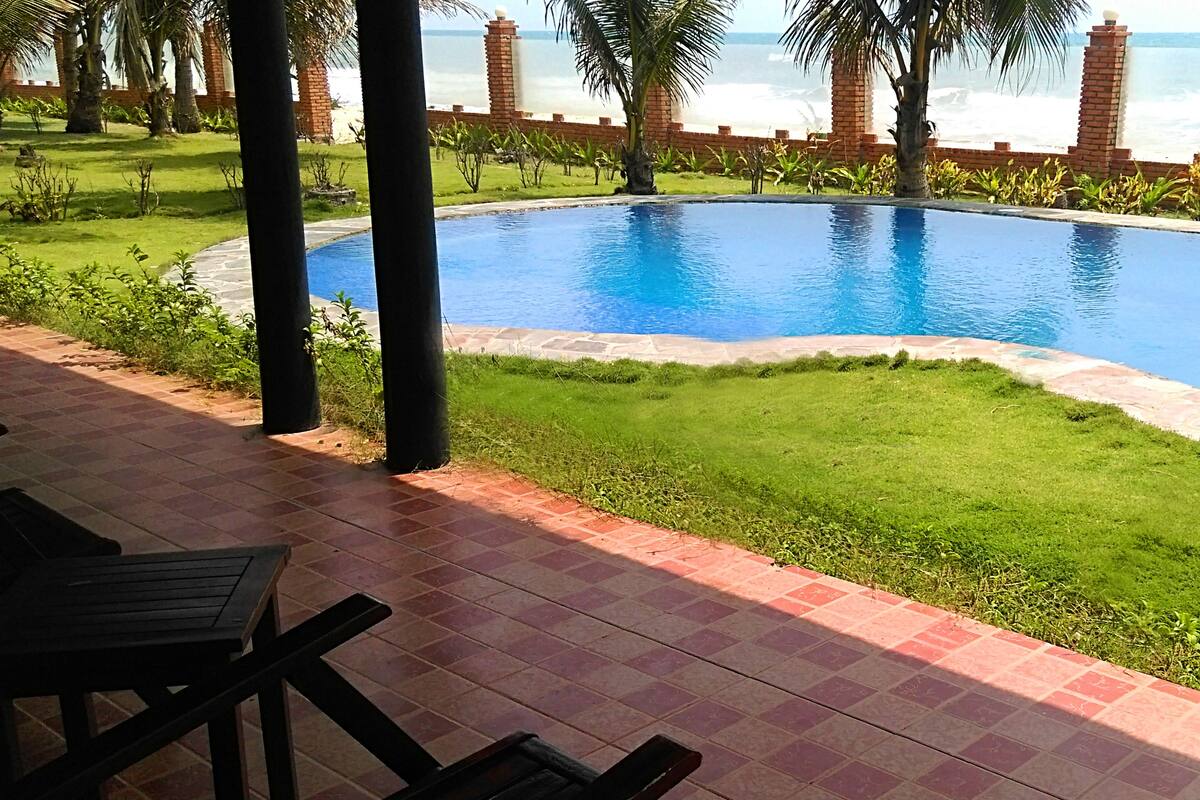 Pool Villa Beach Front - 3 bedrooms