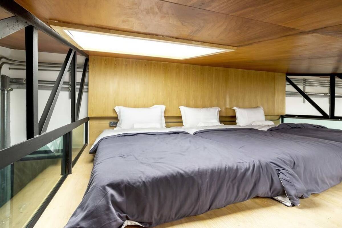 3 Beds Male Upper Deck | 무료 WiFi